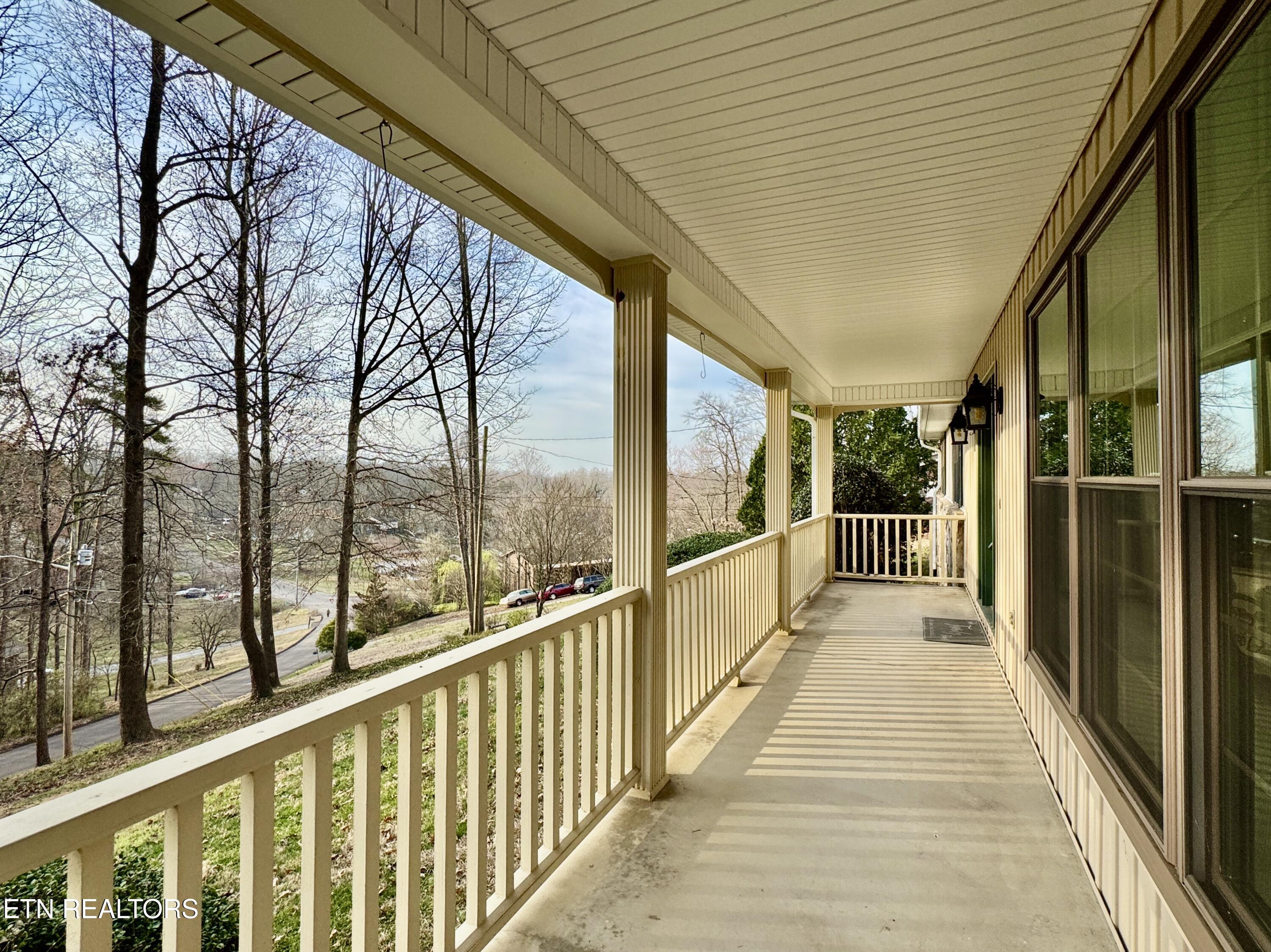 5913 Wassman Road Knoxville, TN 37912 - Photo 11 of 60 7