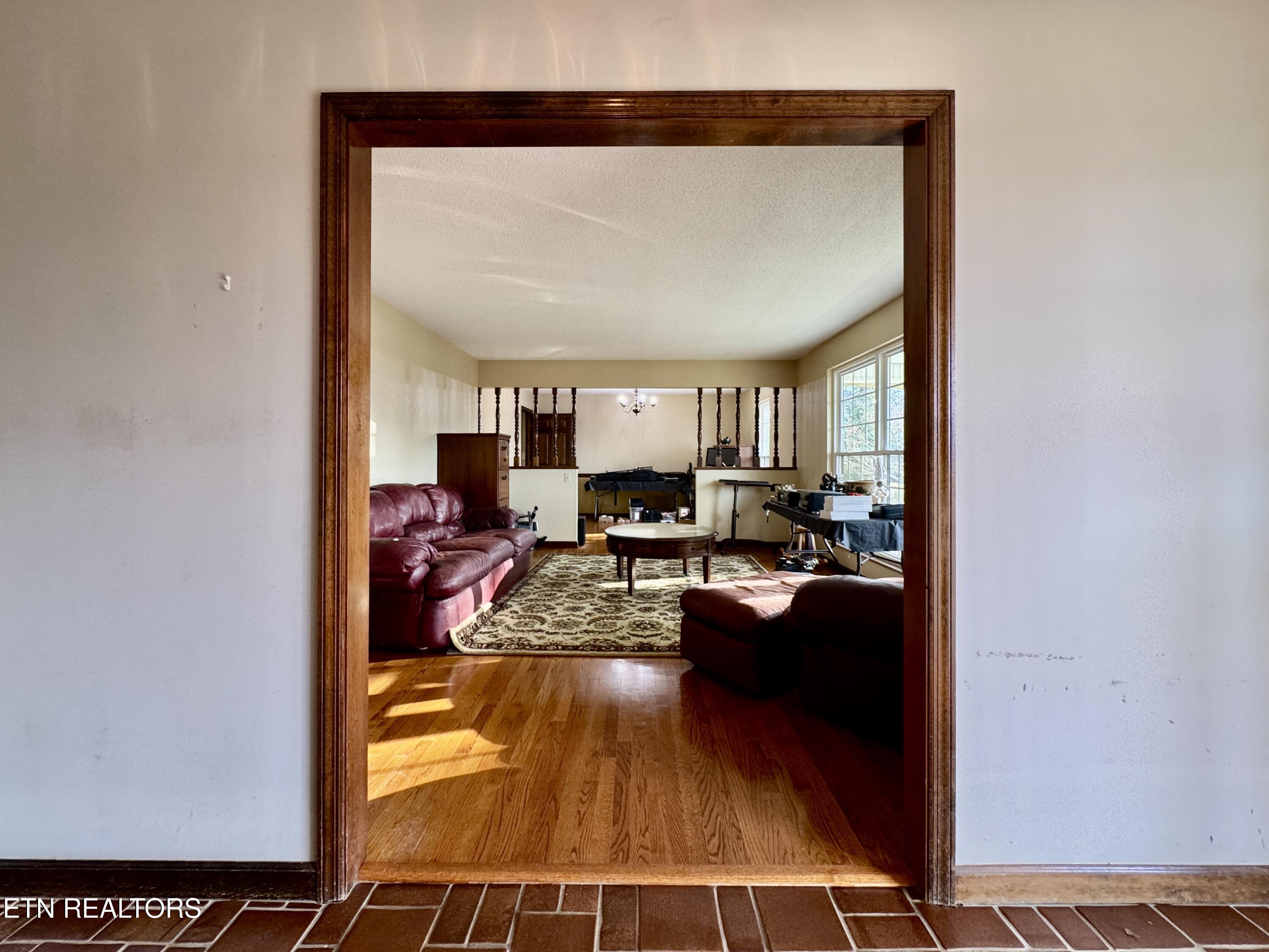 5913 Wassman Road Knoxville, TN 37912 - Photo 13 of 60 9