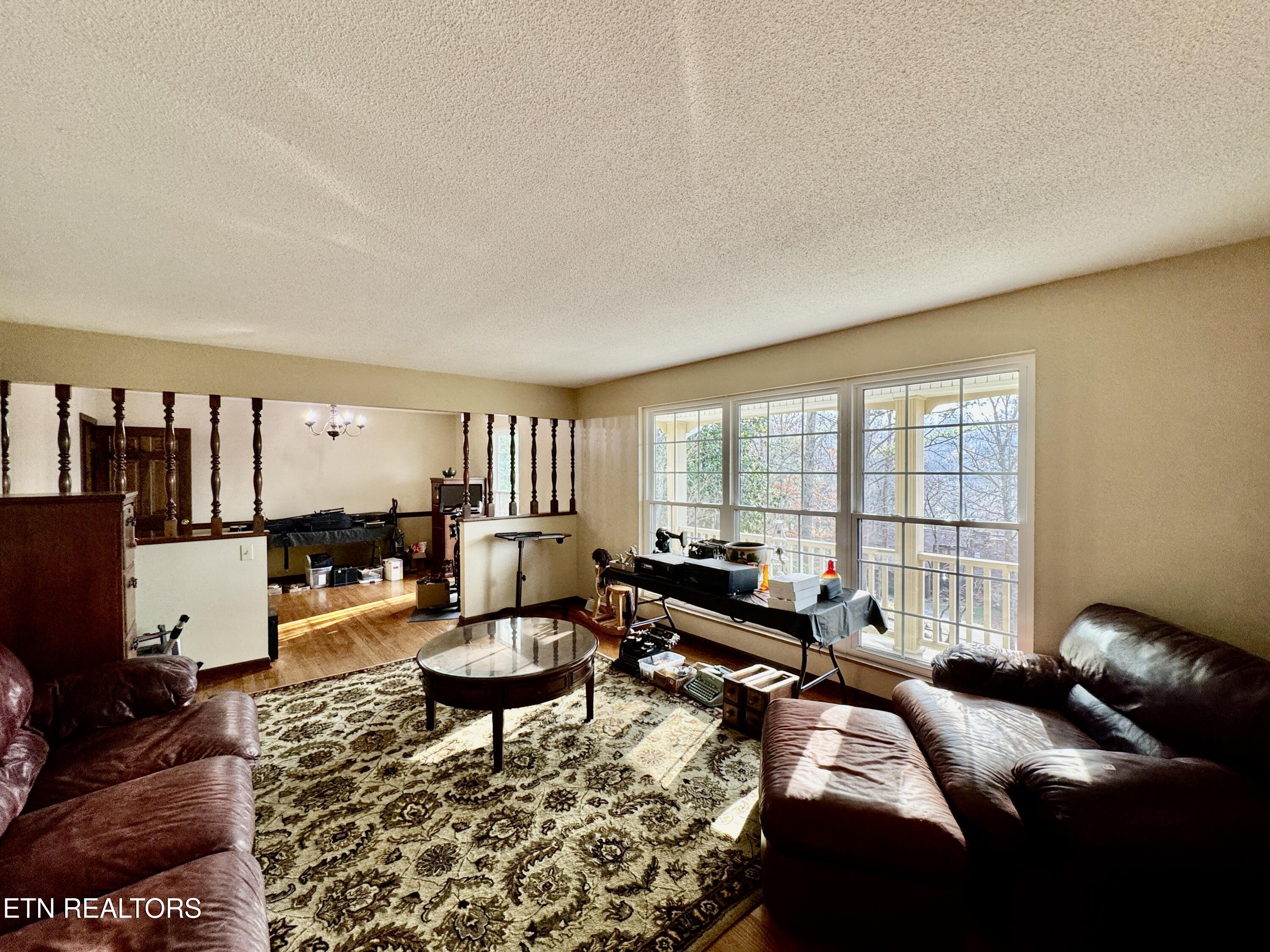 5913 Wassman Road Knoxville, TN 37912 - Photo 15 of 60 11