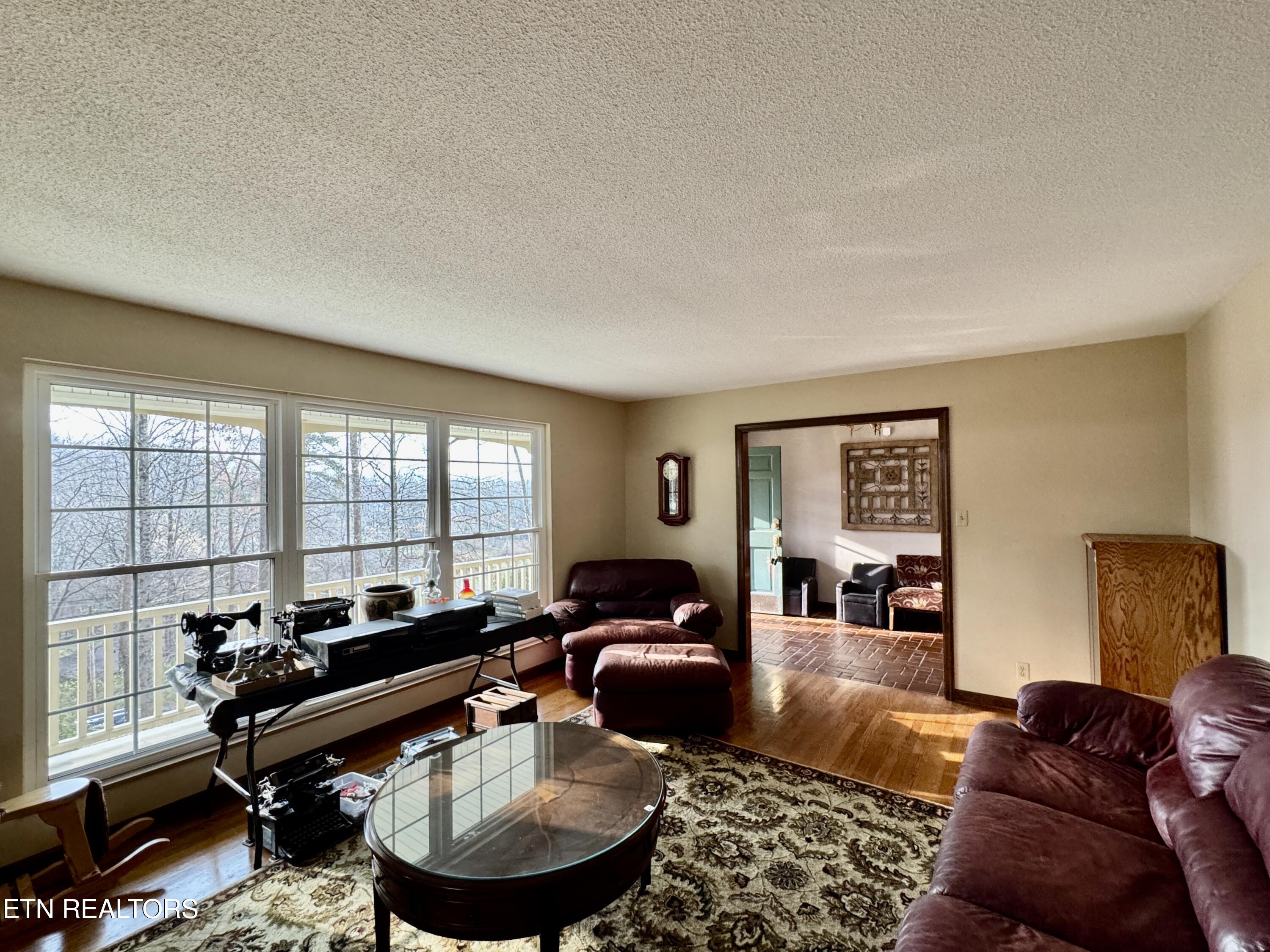 5913 Wassman Road Knoxville, TN 37912 - Photo 18 of 60 14