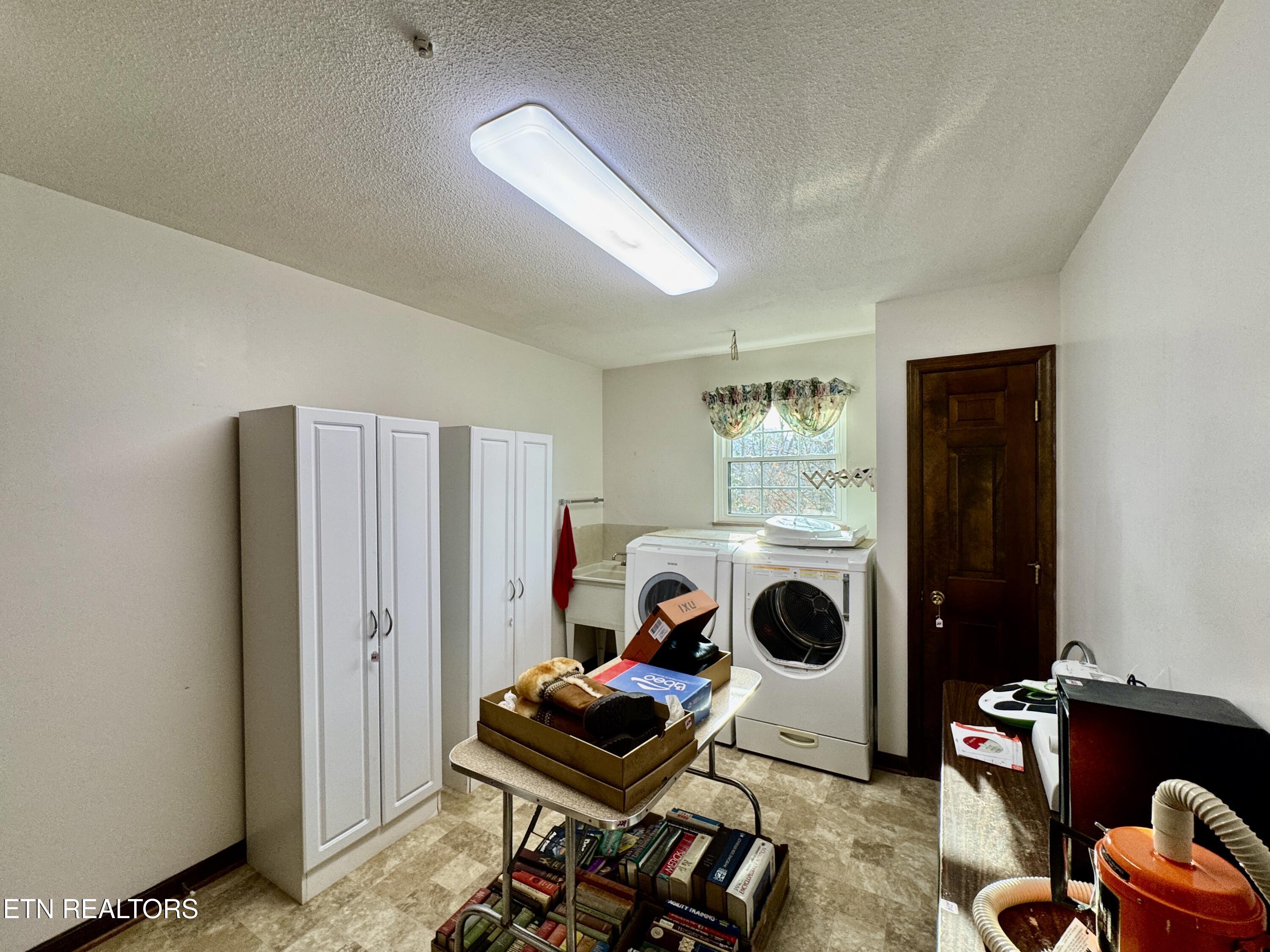 5913 Wassman Road Knoxville, TN 37912 - Photo 26 of 60 22