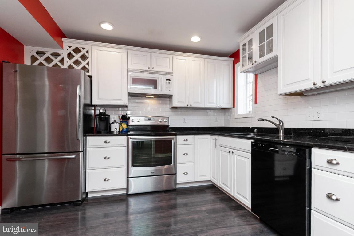 6675 Fairfax Road, Unit 88 Chevy Chase, MD 20815 - Photo 4 of 30 Gallery Image 4