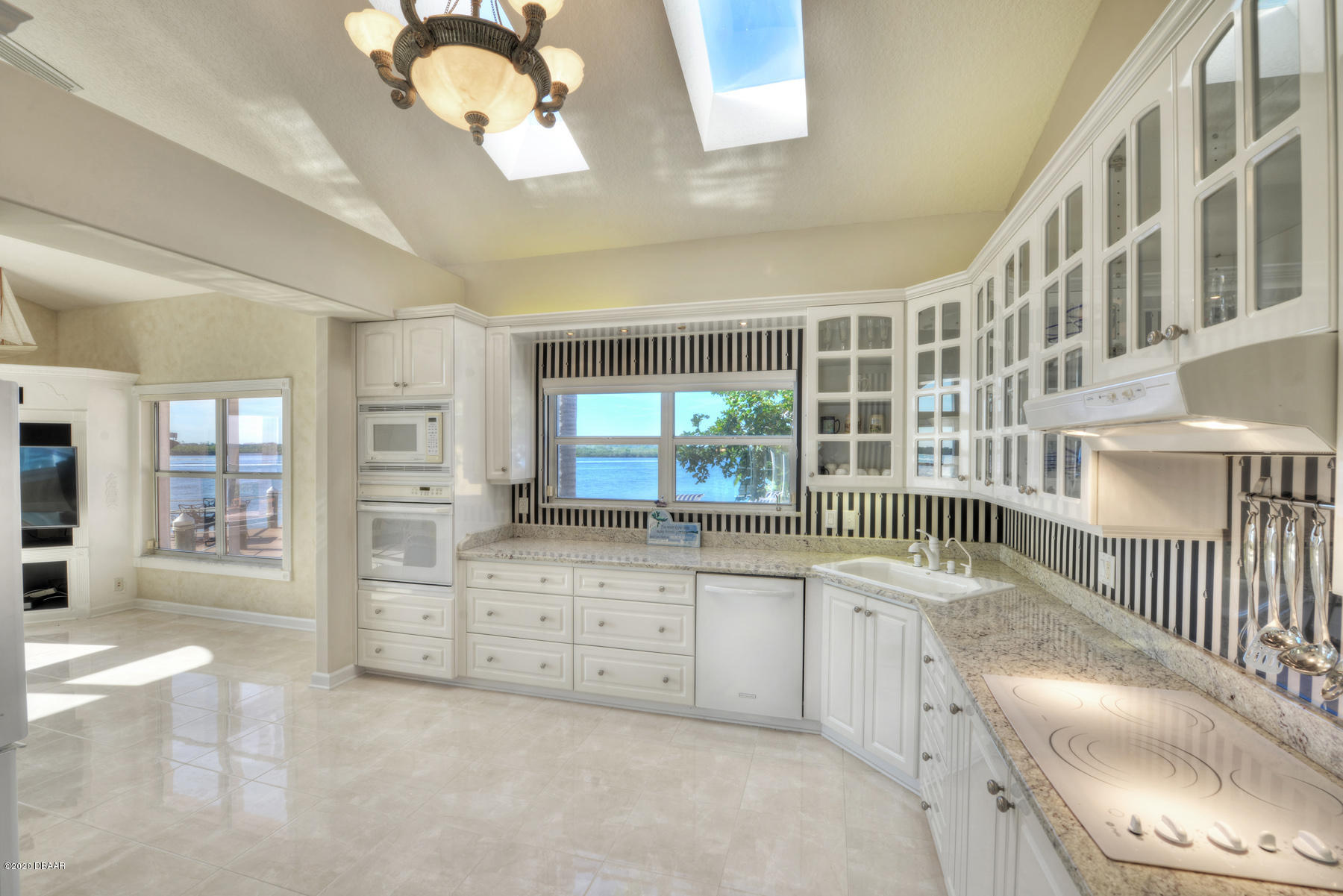 137 Carriage Ponce Inlet, FL 32127 - Photo 9 of 49 Intracoastal Paradise