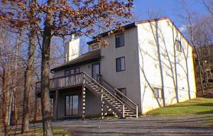 817 Cornwall Place Bushkill, PA 18324 - Photo 1 of 1 Listing Photo