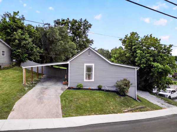 $99,900 | 308 Ferry Street, Ashland, KY 41101