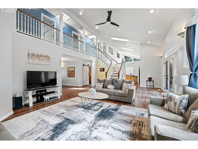 $768,000 | 6831 Holly Street, Springfield, OR 97478