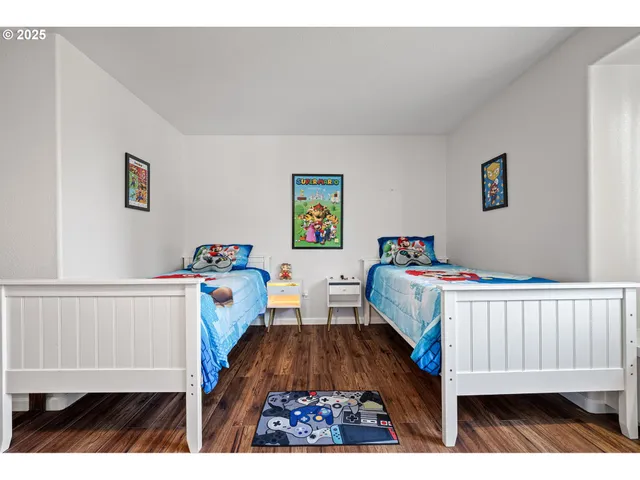 $768,000 | 6831 Holly Street, Springfield, OR 97478