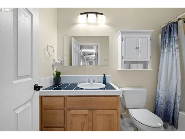 $768,000 | 6831 Holly Street, Springfield, OR 97478