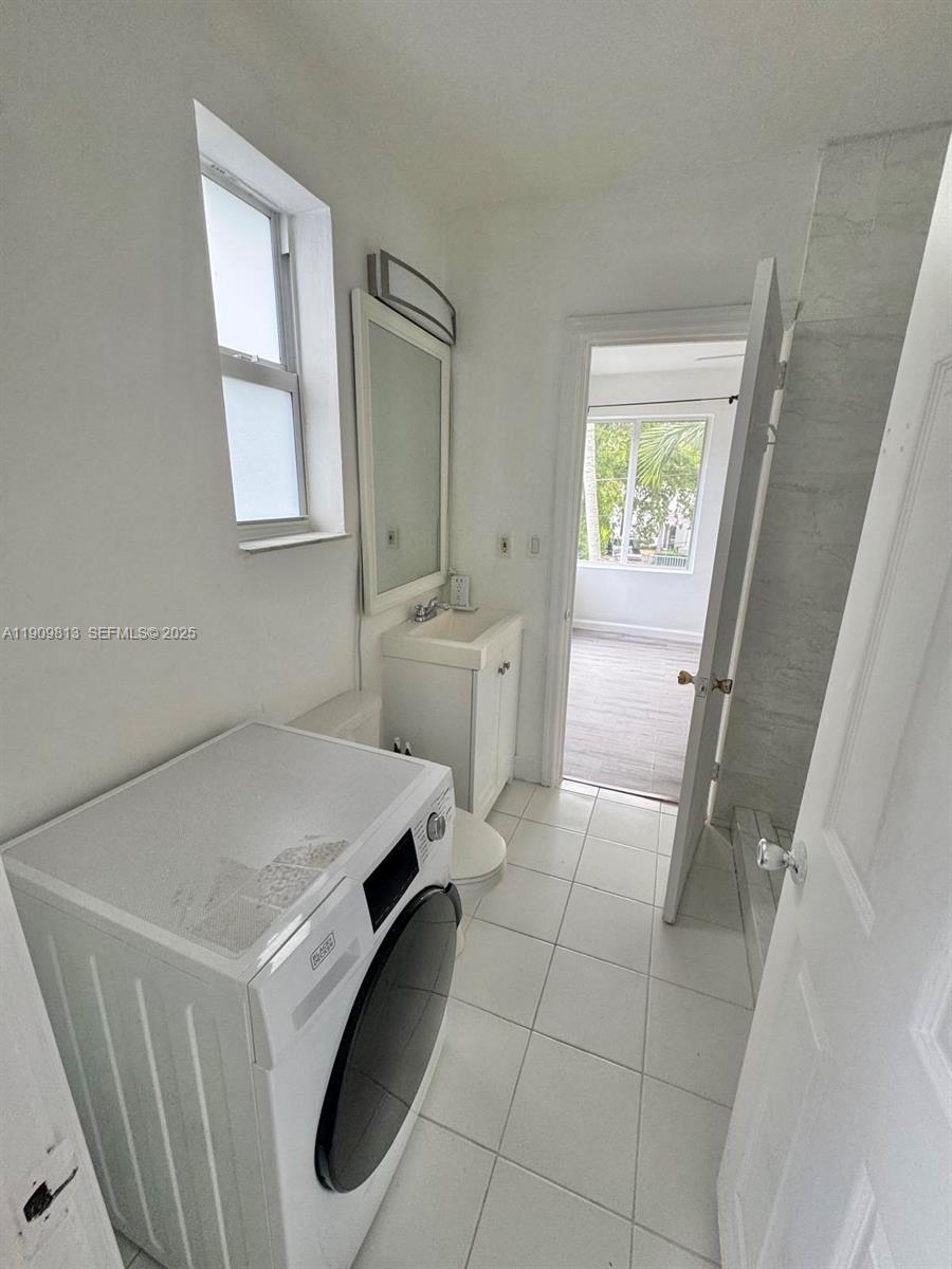 555 Northeast 70th Street Miami, FL 33138 - Photo 15 of 38