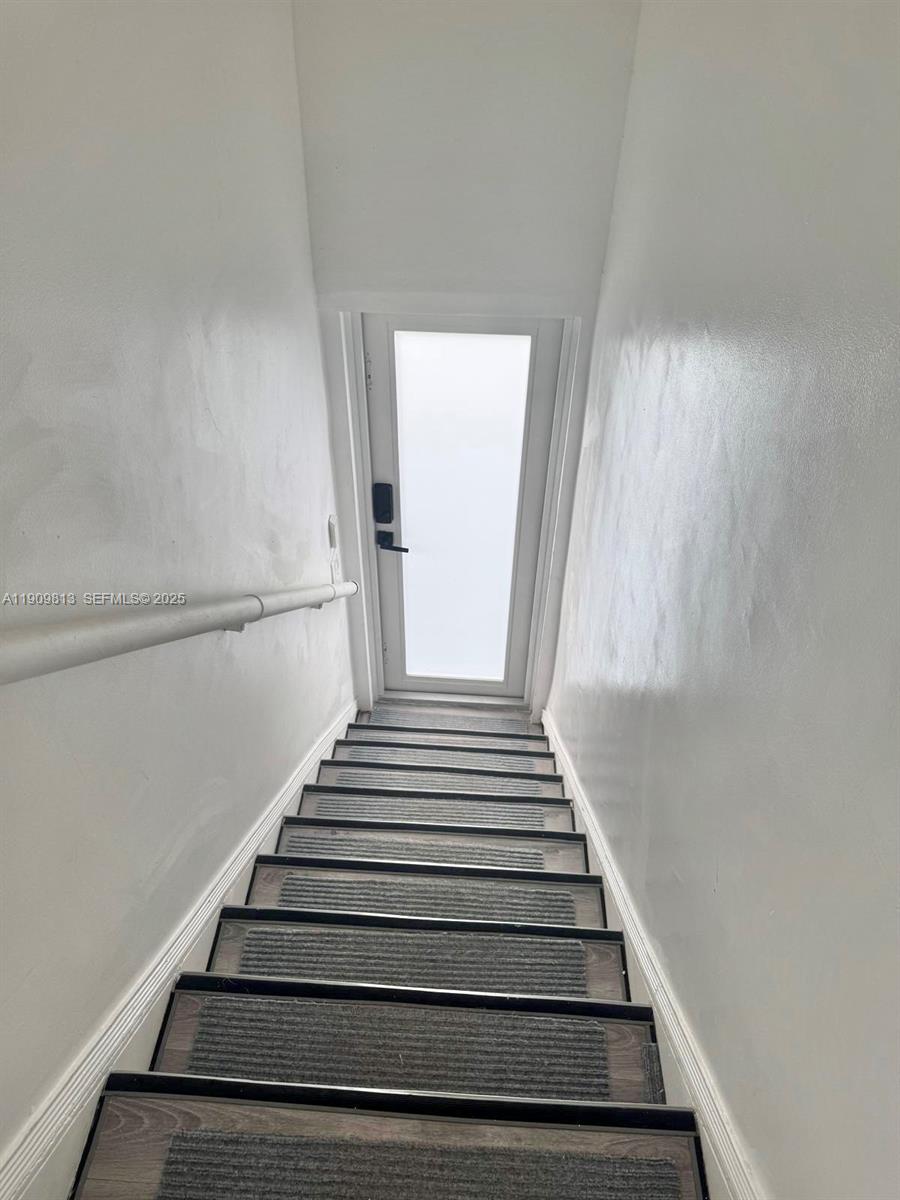 555 Northeast 70th Street Miami, FL 33138 - Photo 19 of 38