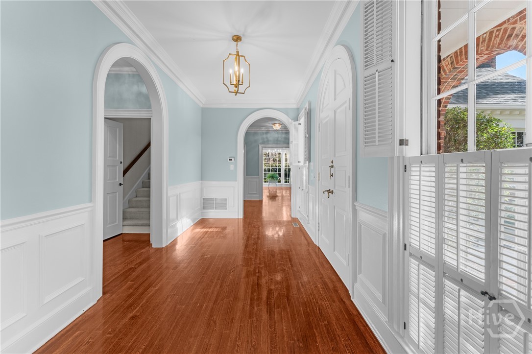4 Edgewood Road Savannah, GA 31404 - Photo 5 of 54 Gallery Image 5