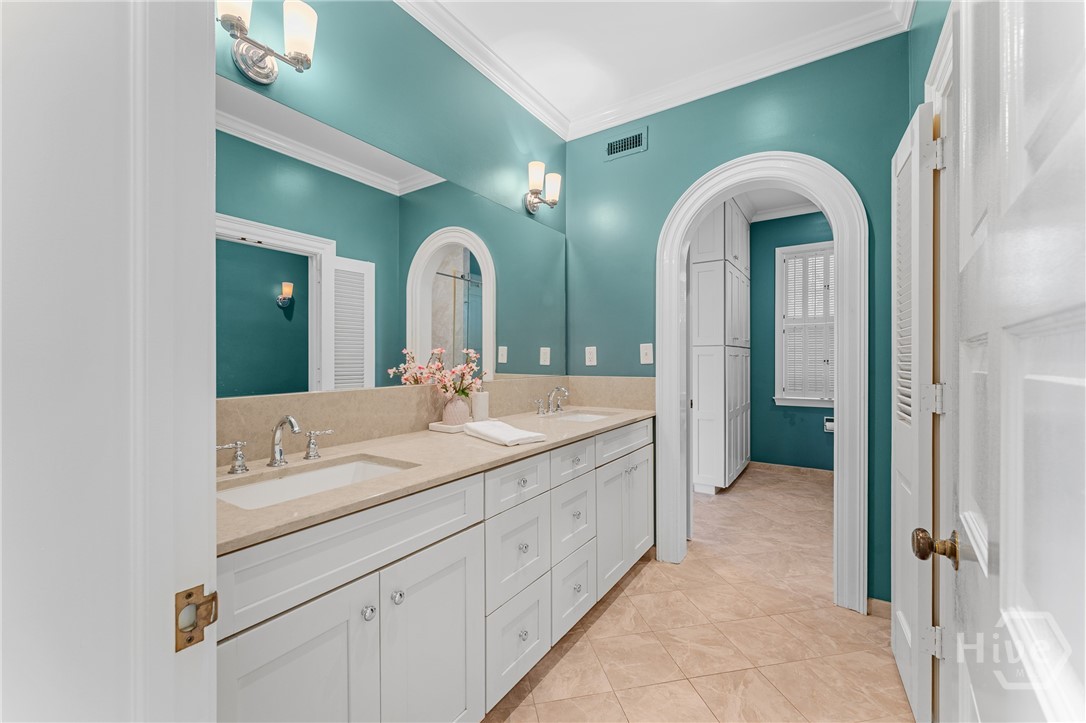 4 Edgewood Road Savannah, GA 31404 - Photo 8 of 54 Gallery Image 8