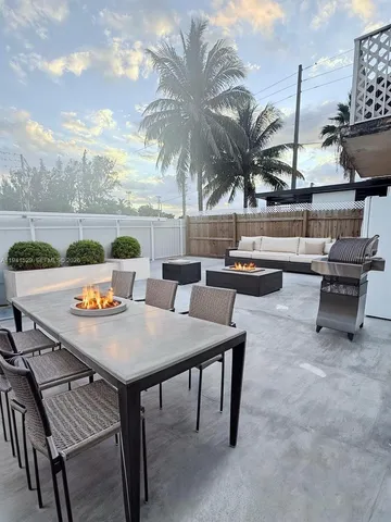 a view of outdoor space yard and patio