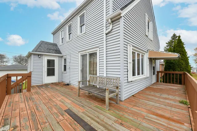 $209,900 | 4747 South 21st Street, Milwaukee, WI 53221