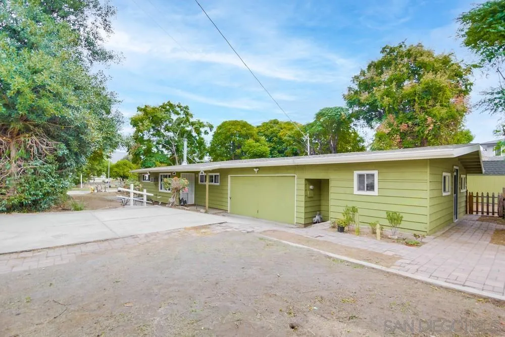 9617 Lakeview Road Lakeside, CA 92040 - Photo 1 of 61 Gallery Image 1