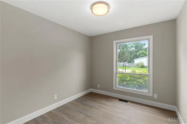 $289,900 | 3475 Stonehaven Drive, Florissant, MO 63033