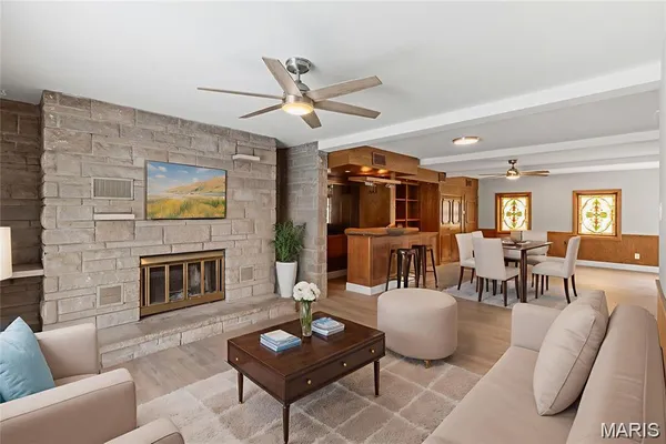 $289,900 | 3475 Stonehaven Drive, Florissant, MO 63033