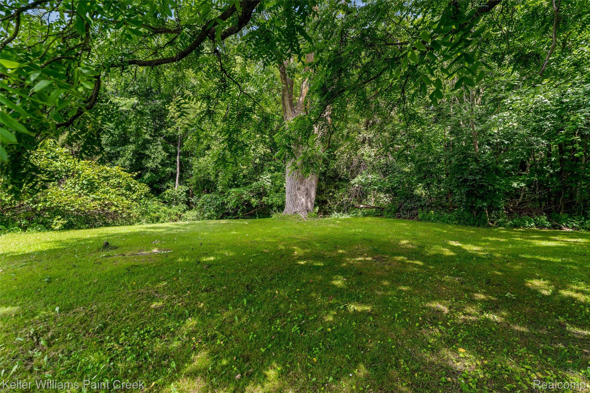 6427 Gale Road Atlas, MI 48411 - Photo 22 of 28 21-6427 Gale Rd 0020.jpg
