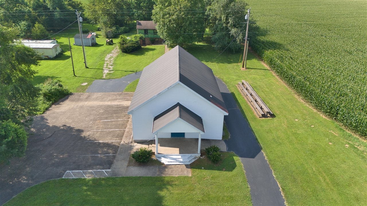 5519 Franklin Road Russellville, KY 42276 - Photo 4 of 22 Gallery Image 4