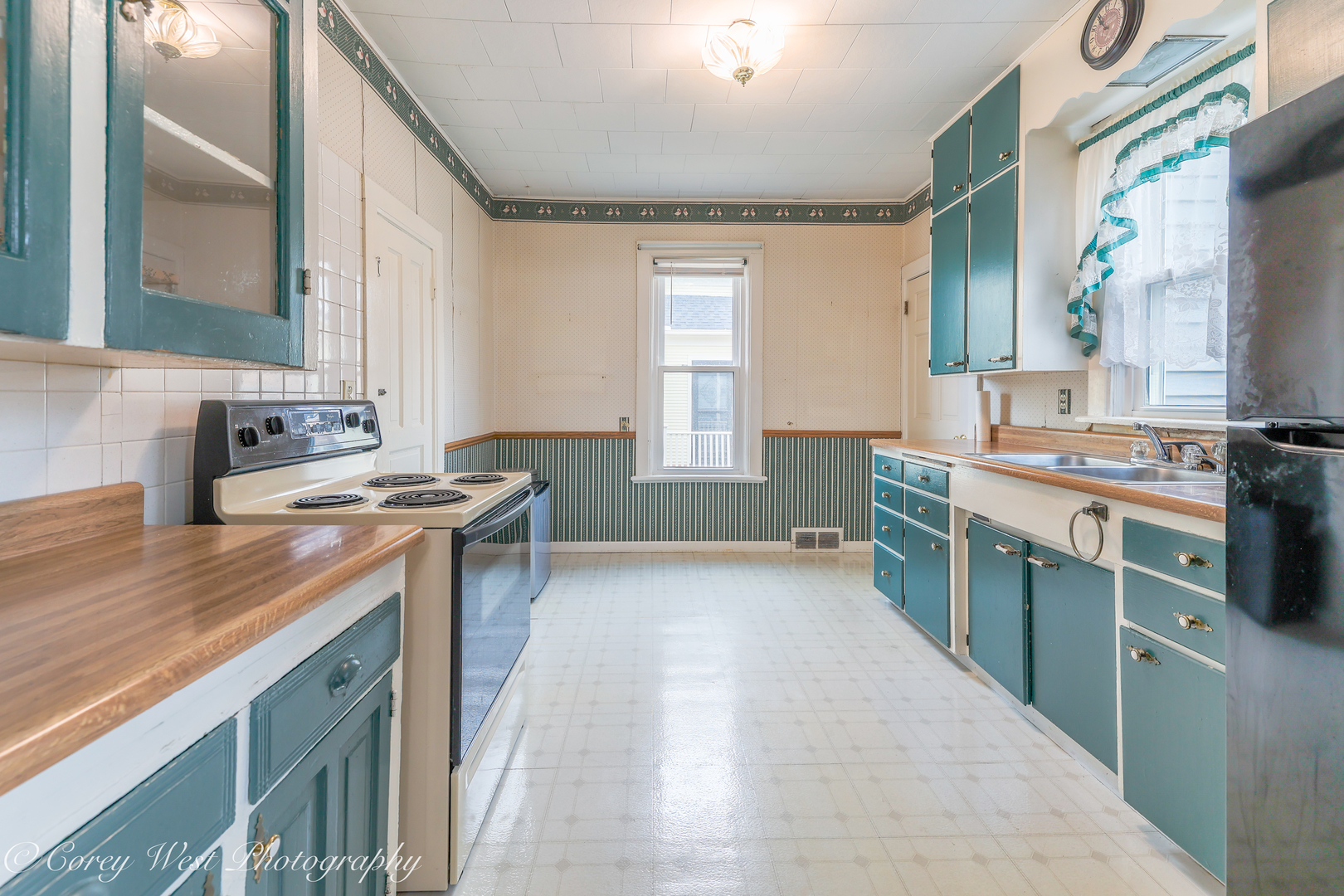 533 West State Street Sycamore, IL 60178 - Photo 9 of 27