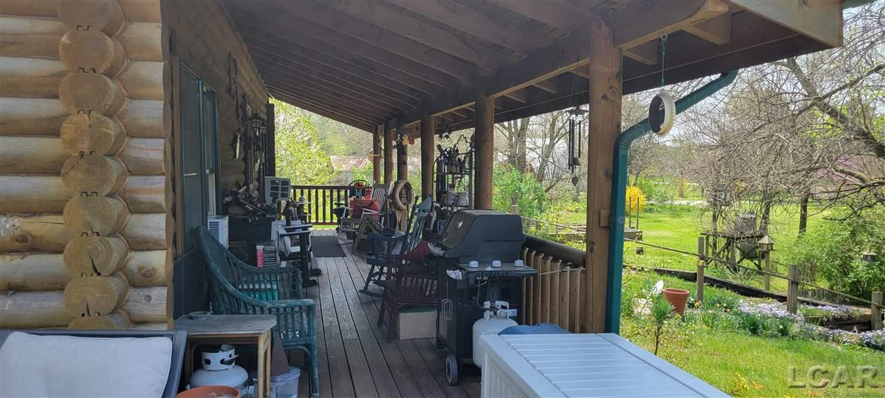 2550 Plank Road Dundee, MI 48131 - Photo 26 of 33 Front Porch