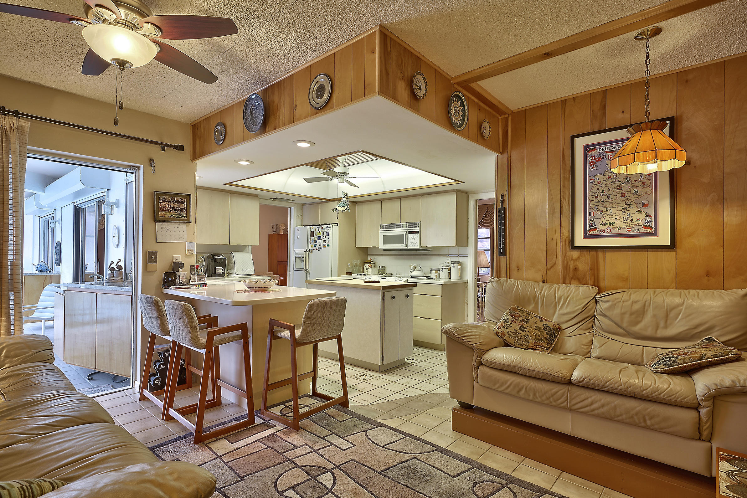 861 Northwest 6th Drive Boca Raton, FL 33486 - Photo 21 of 29 Family Room