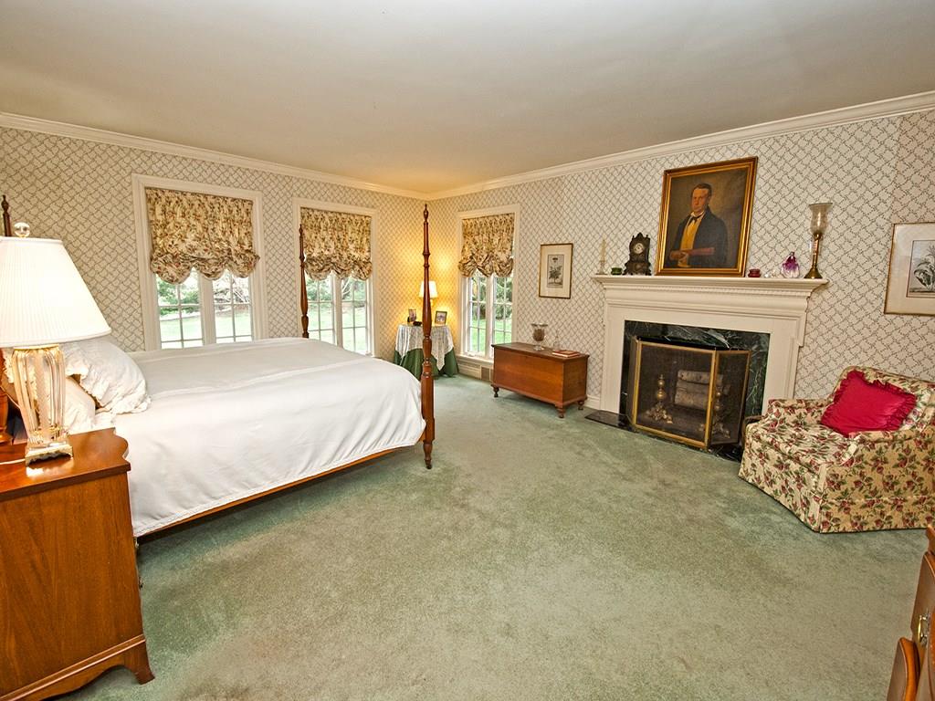 115 Evergreen Road Fox Chapel, PA 15238 - Photo 14 of 25 Gallery Image 14