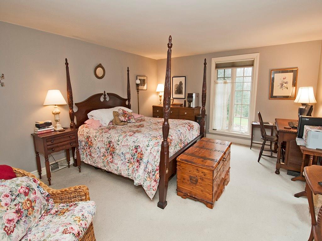 115 Evergreen Road Fox Chapel, PA 15238 - Photo 17 of 25 Gallery Image 17