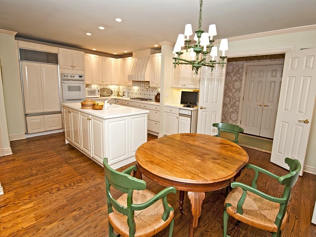 115 Evergreen Road Fox Chapel, PA 15238 - Photo 9 of 25 Gallery Image 9