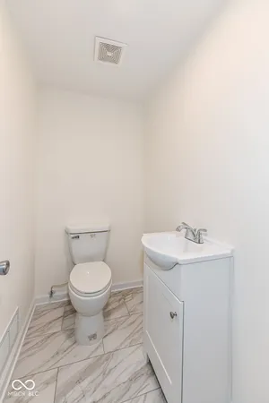 $420,000 | 6015 Highway 75, Coatesville, IN 46121