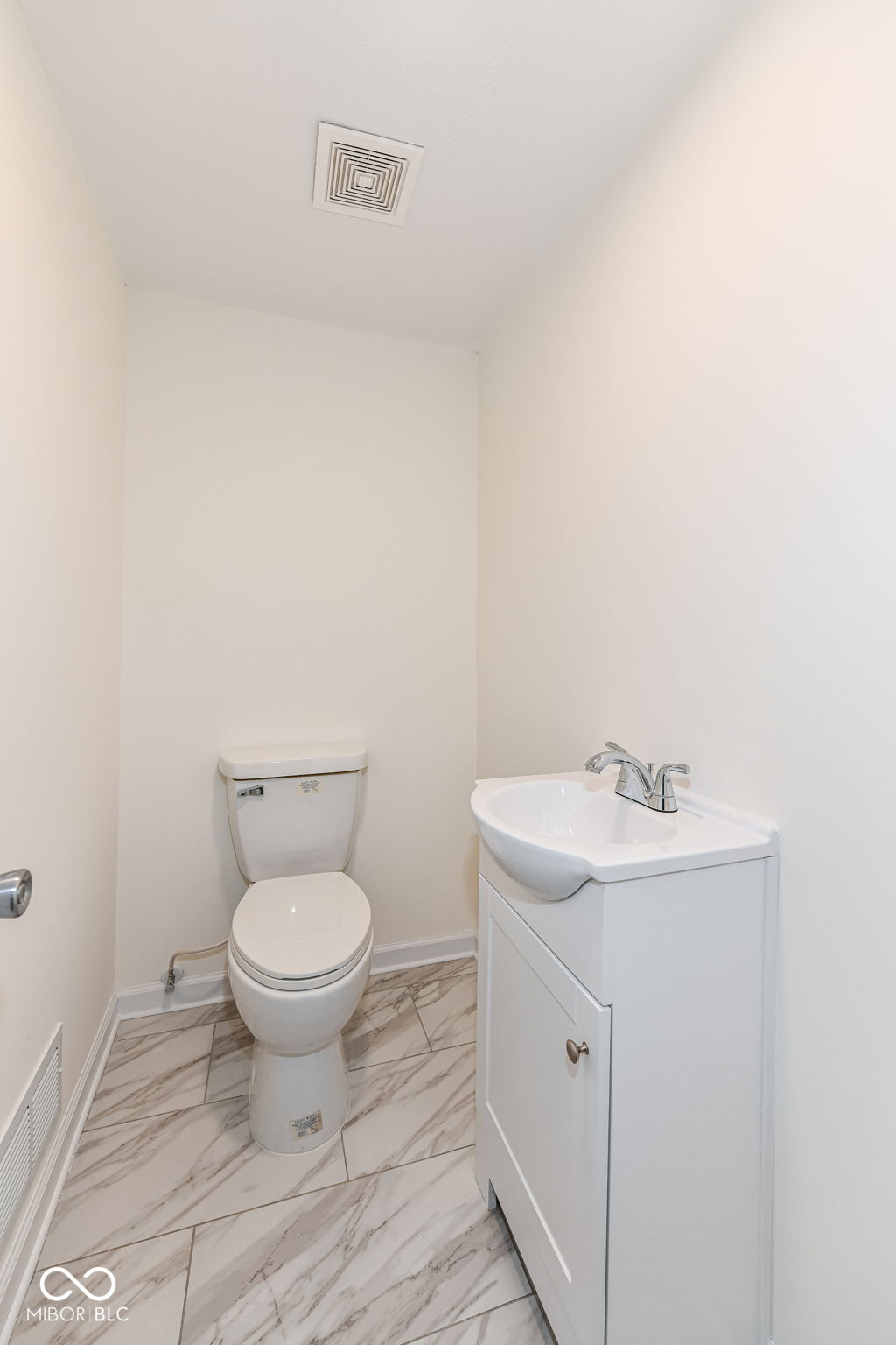 6015 Highway 75 Coatesville, IN 46121 - Photo 12 of 22