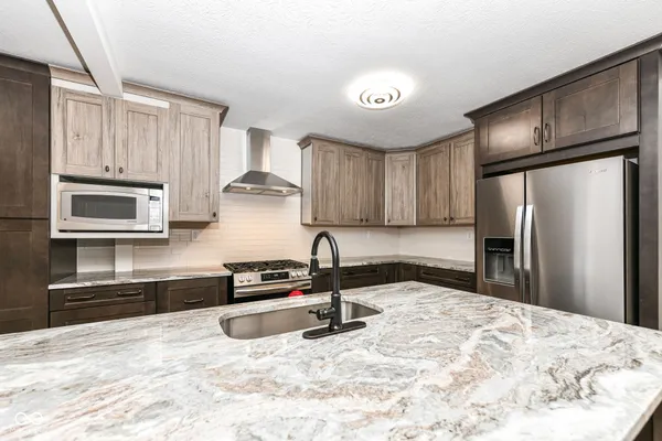 $420,000 | 6015 Highway 75, Coatesville, IN 46121