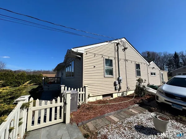 $2,700 | 394 Clintonville Road, North Haven, CT 06473