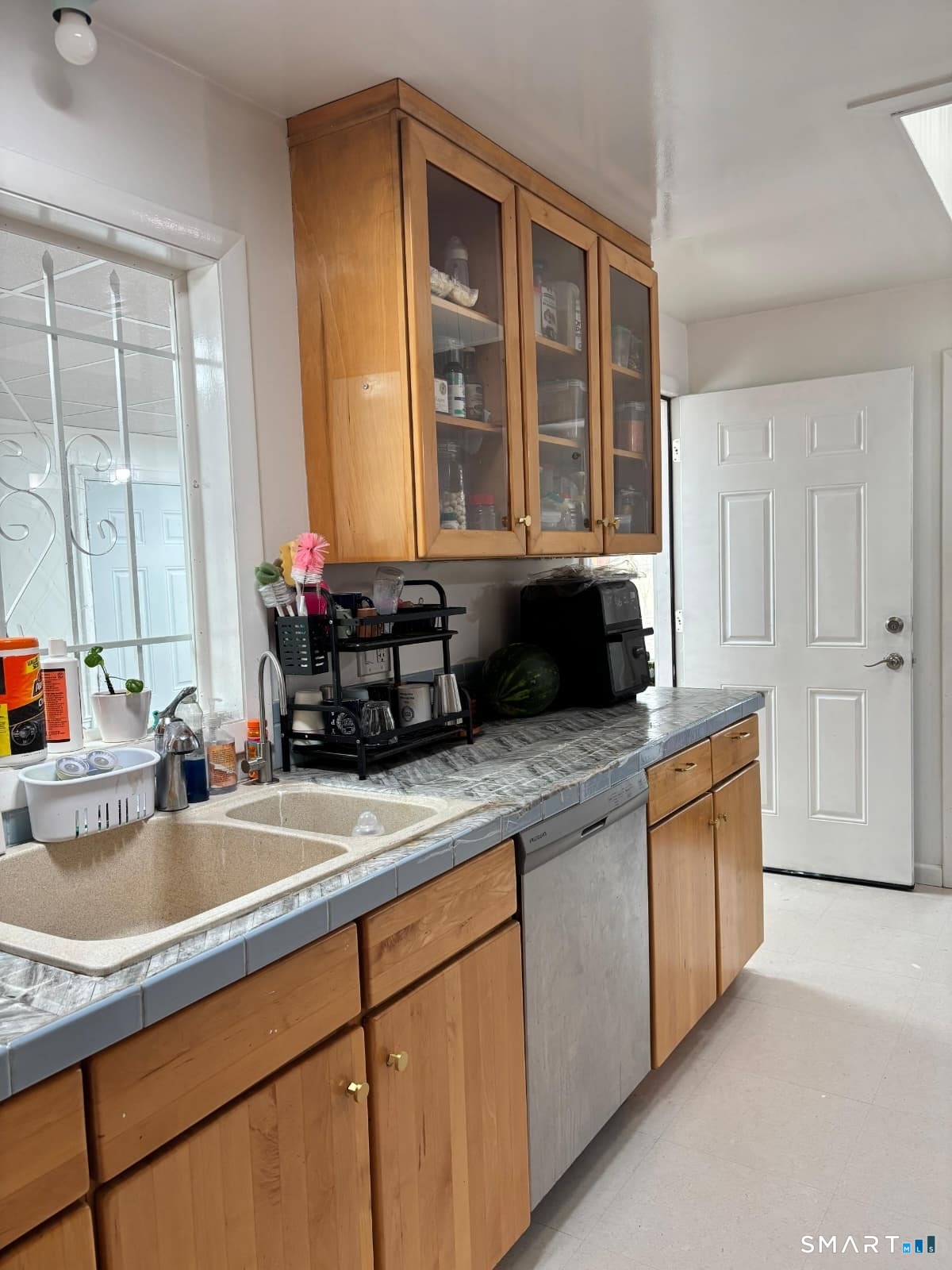 394 Clintonville Road North Haven, CT 06473 - Photo 16 of 23