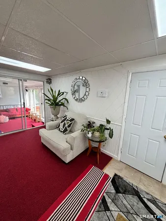 $2,700 | 394 Clintonville Road, North Haven, CT 06473