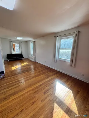 $2,700 | 394 Clintonville Road, North Haven, CT 06473