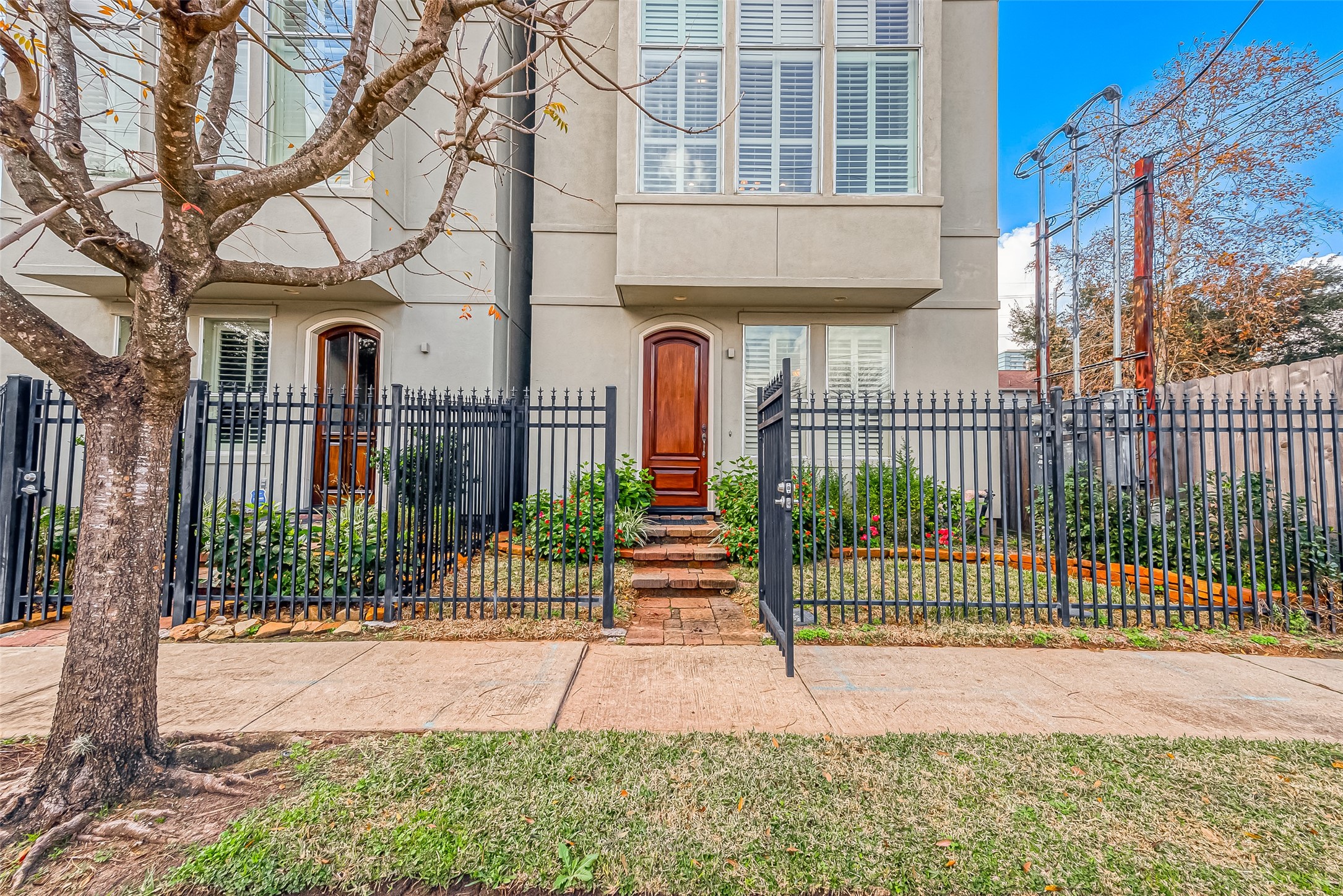 1804 Haddon Street Houston, TX 77019 - Photo 3 of 50