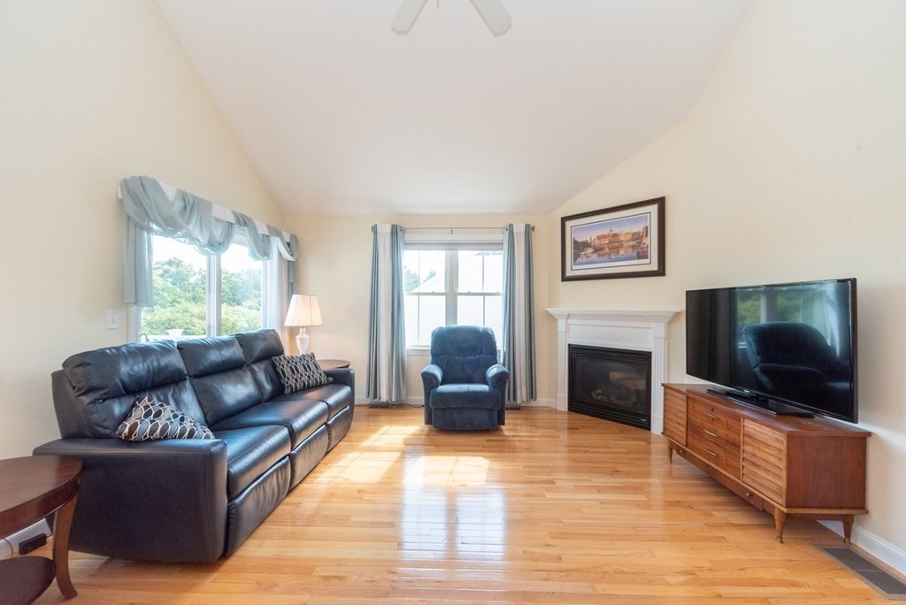 4 B Rotherham Way, Unit 4B Hudson, MA 01749 - Photo 13 of 35 Gallery Image 13