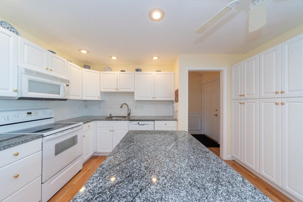 4 B Rotherham Way, Unit 4B Hudson, MA 01749 - Photo 5 of 35 Gallery Image 5