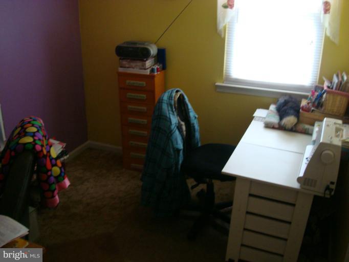 1627 Bay Ridge Road Edgewater, MD 21037 - Photo 6 of 21 a view of a workspace