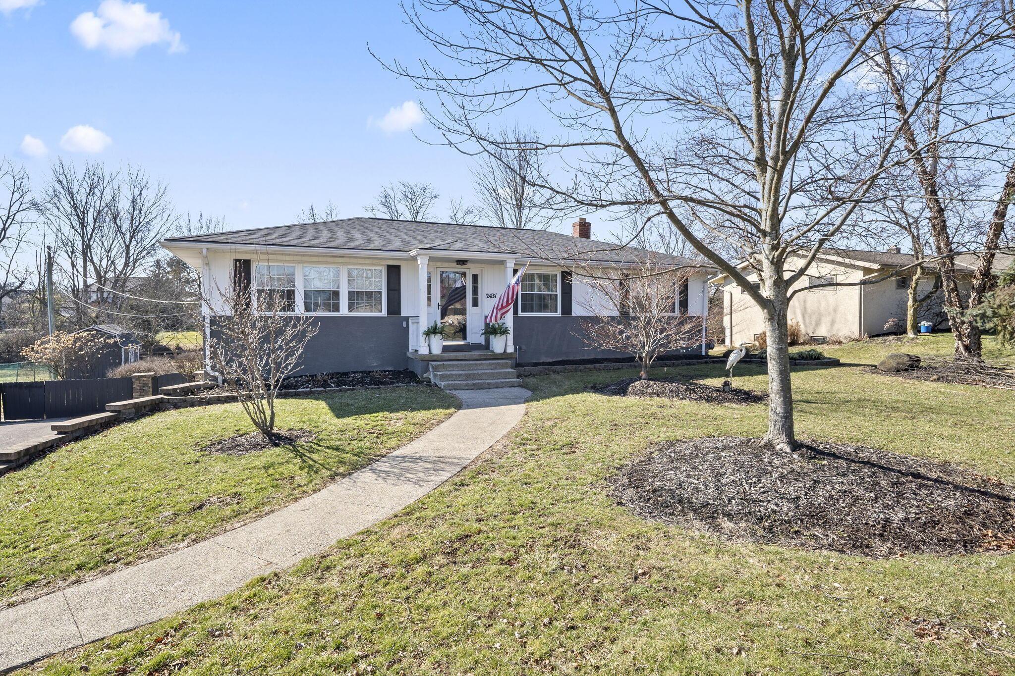 2431 White Road Grove City, OH 43123 - Photo 2 of 81 Front of home