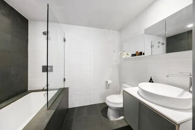 $1,190,000 | 425 East 13th Street, Unit 2B | East Village