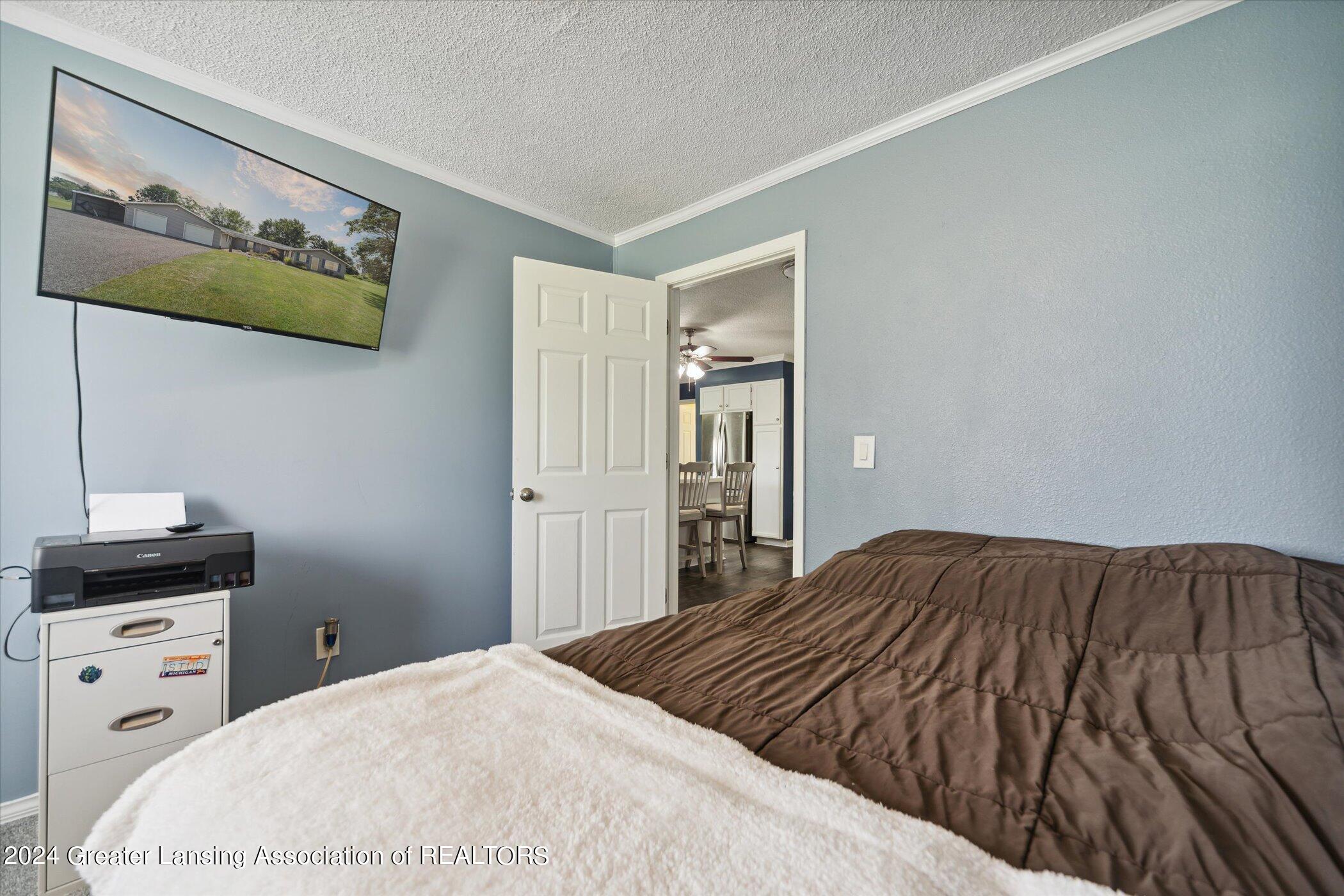 10472 Lansing Road Durand, MI 48429 - Photo 18 of 36 20-10472-Lansing-Rd-Durand-MI-48429-11