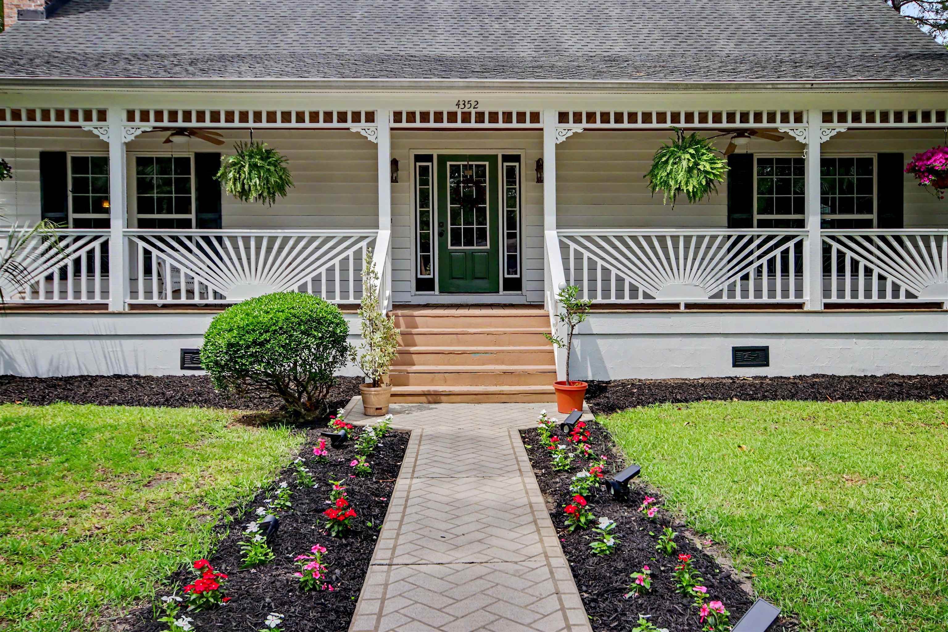 4352 Johnson Circle Murrells Inlet, SC 29576 - Photo 5 of 58