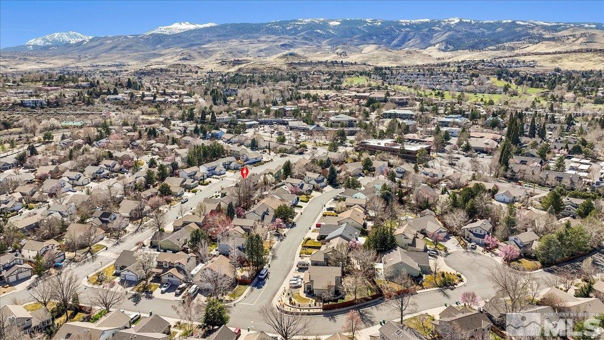 989 Ridgeview Drive Reno, NV 89511 - Photo 19 of 20 an aerial view of a city with lots of residential buildings