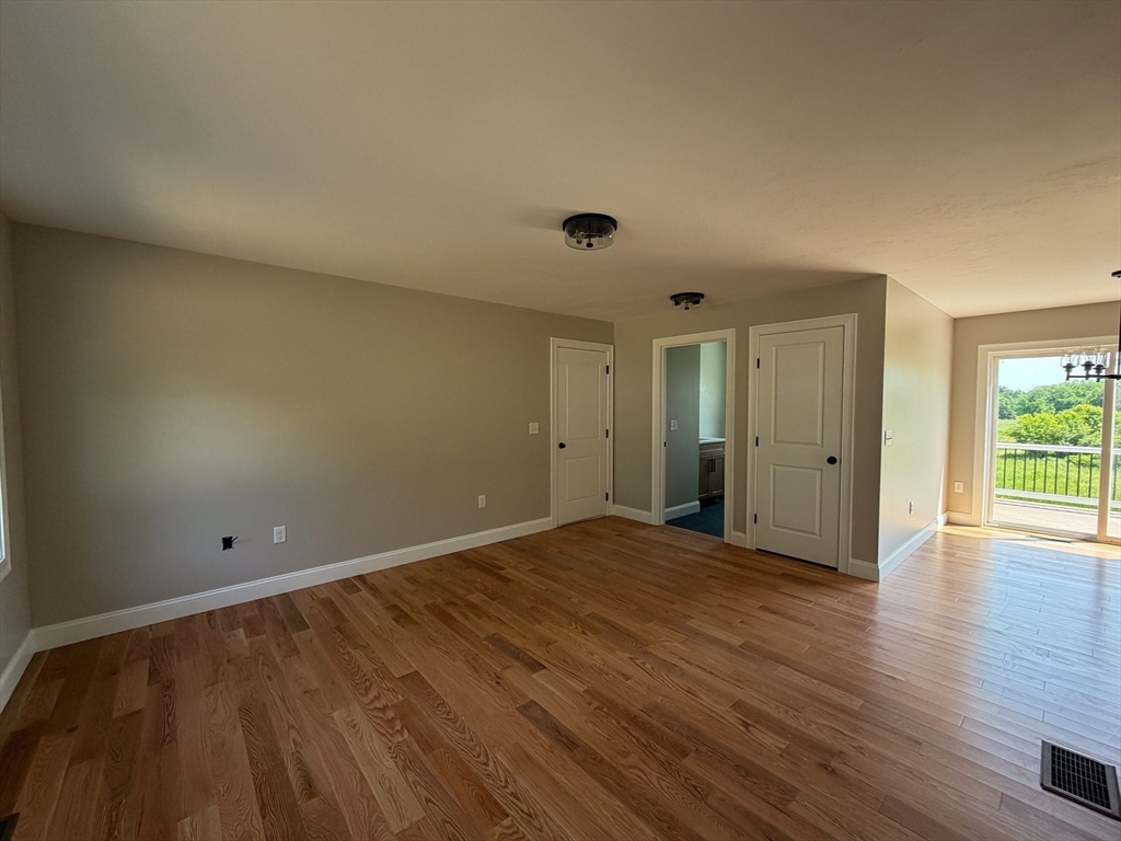 555 Neck Road Lancaster, MA 01523 - Photo 5 of 30