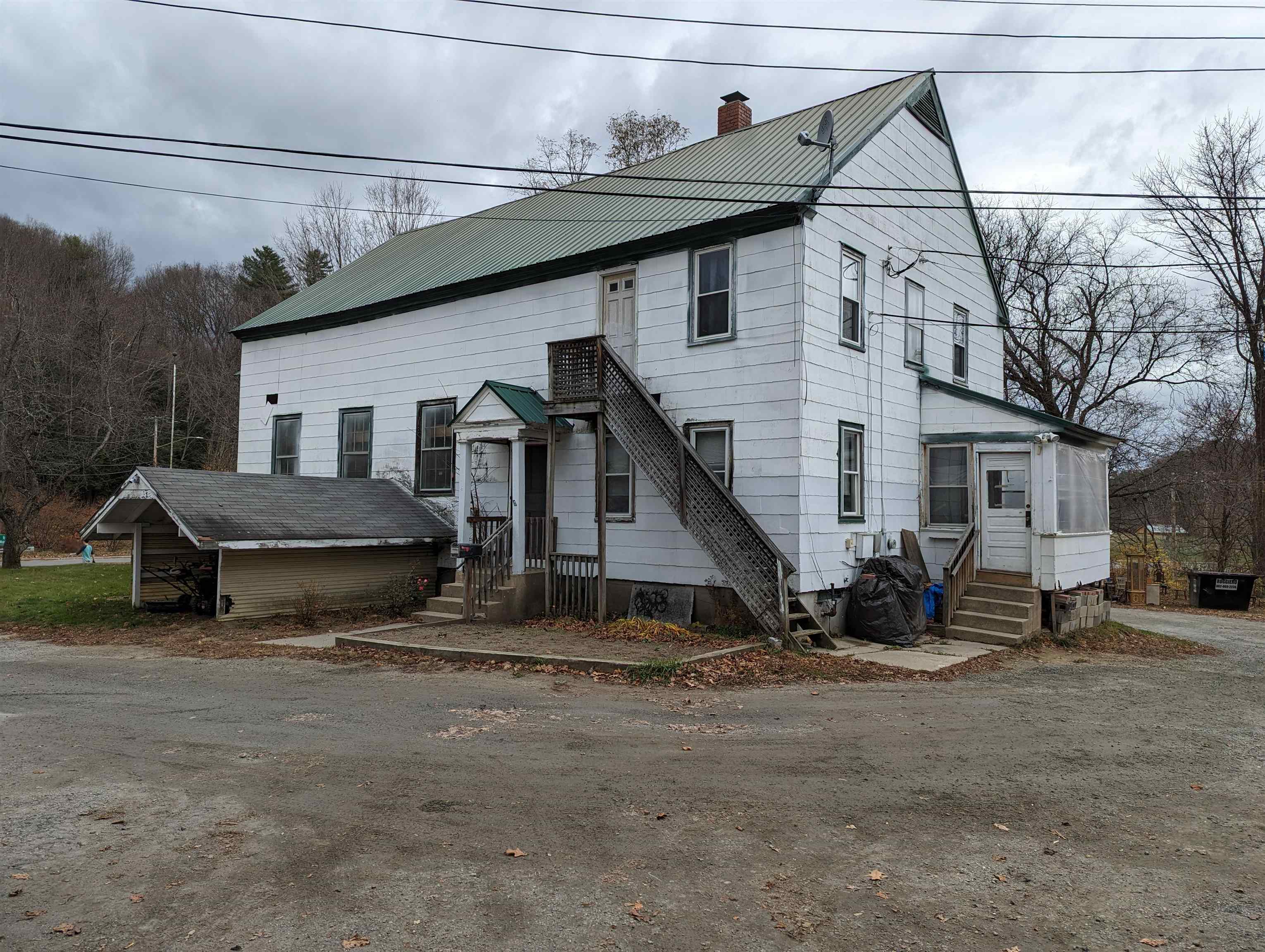 4-8 Chester Road Springfield, VT 05156 - Photo 4 of 6