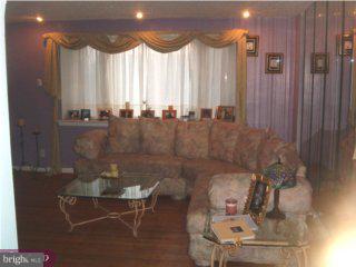 8207 Rugby Street Philadelphia, PA 19150 - Photo 2 of 5 Gallery Image 2