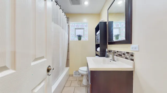 $289,000 | 3703 South 58th Court, Cicero, IL 60804