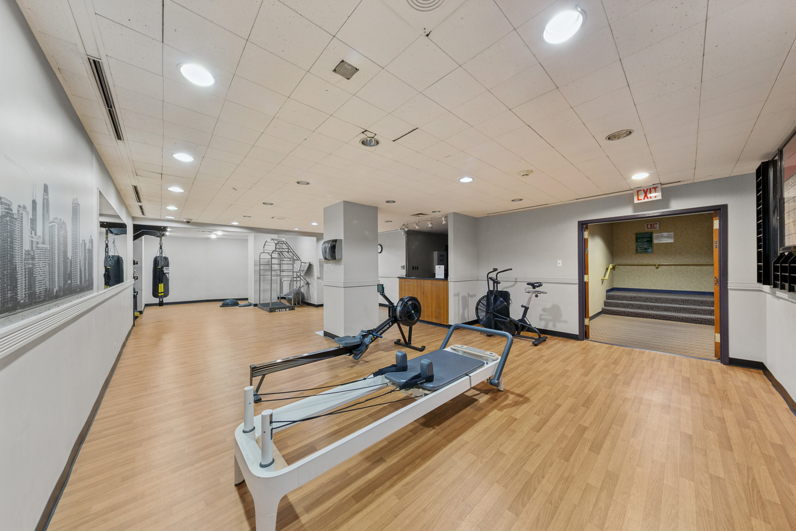 211 East Ohio Street, Unit 917 Chicago, IL 60611 - Photo 24 of 29